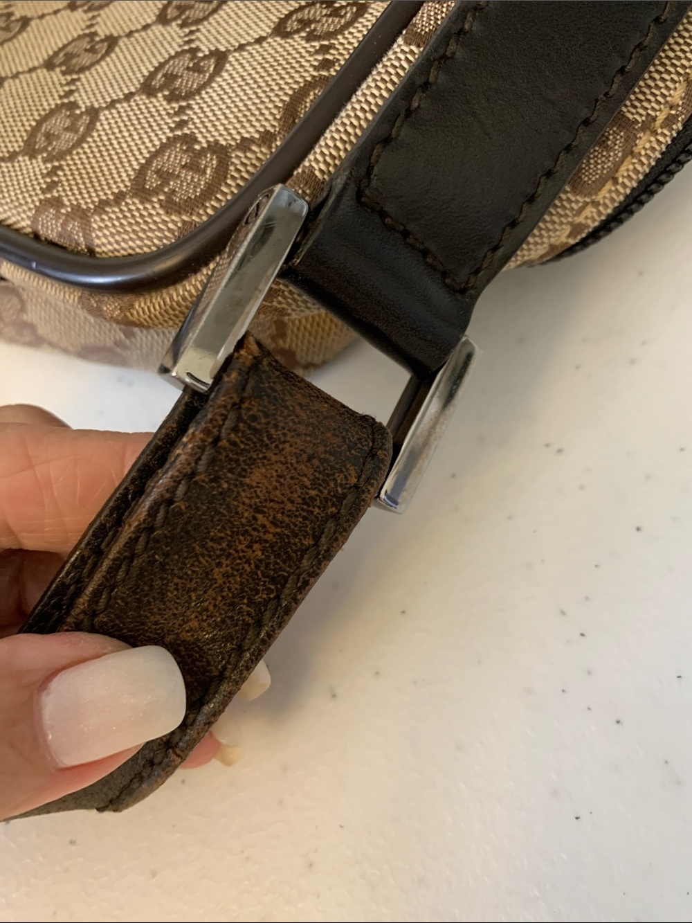 Gucci Beige & Brown GG
Canvas Messenger Bag needs new strap - Picture 16 of 17